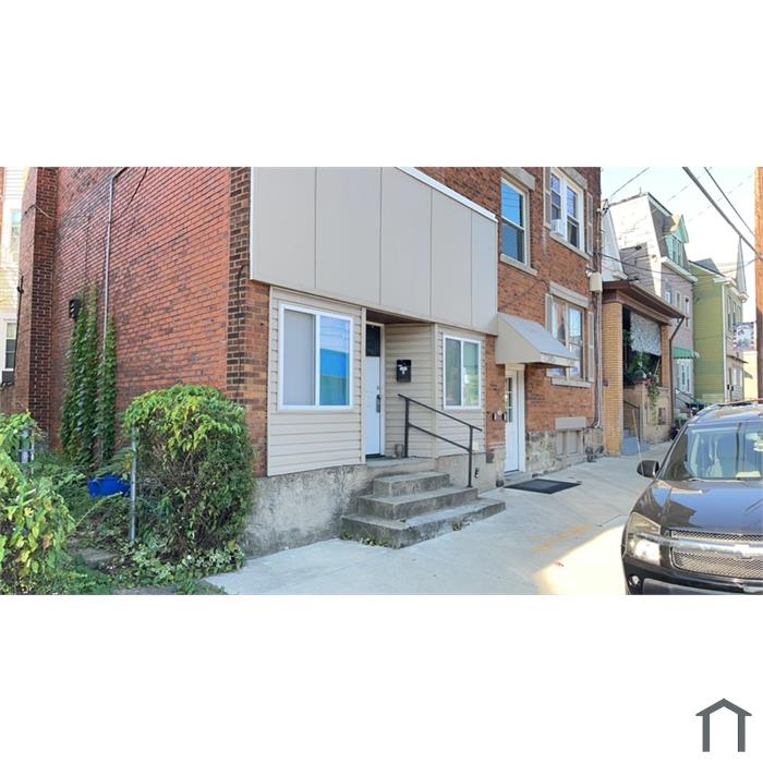 1245 Chartiers Ave