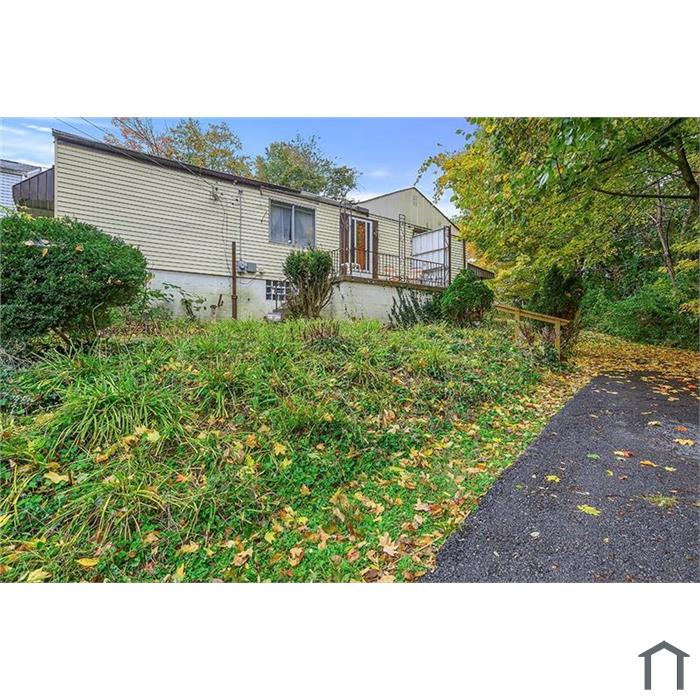 2 Willow St