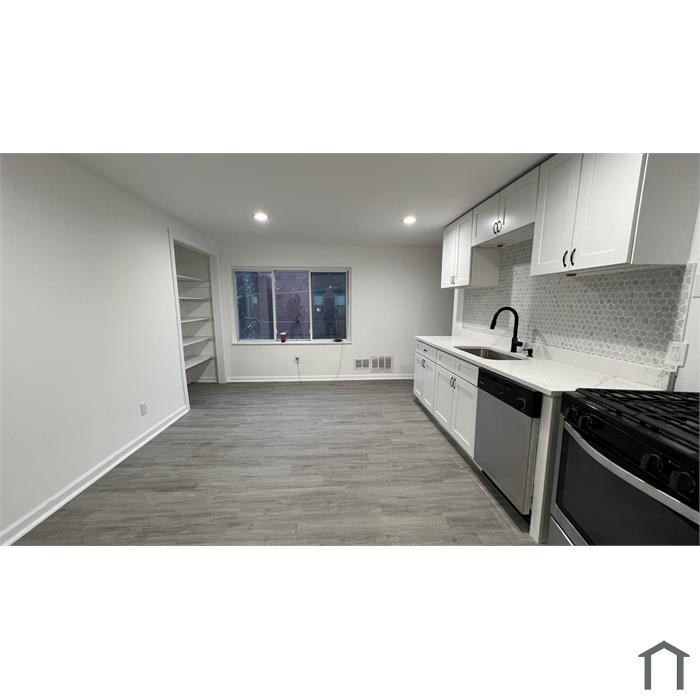 154 Monastery Pl