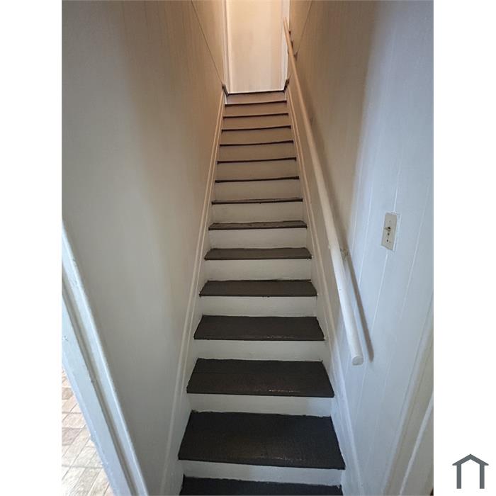 28 Hillburn St