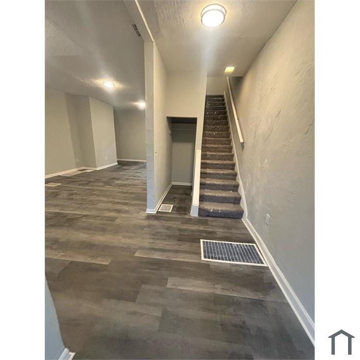 158 Knox Ave