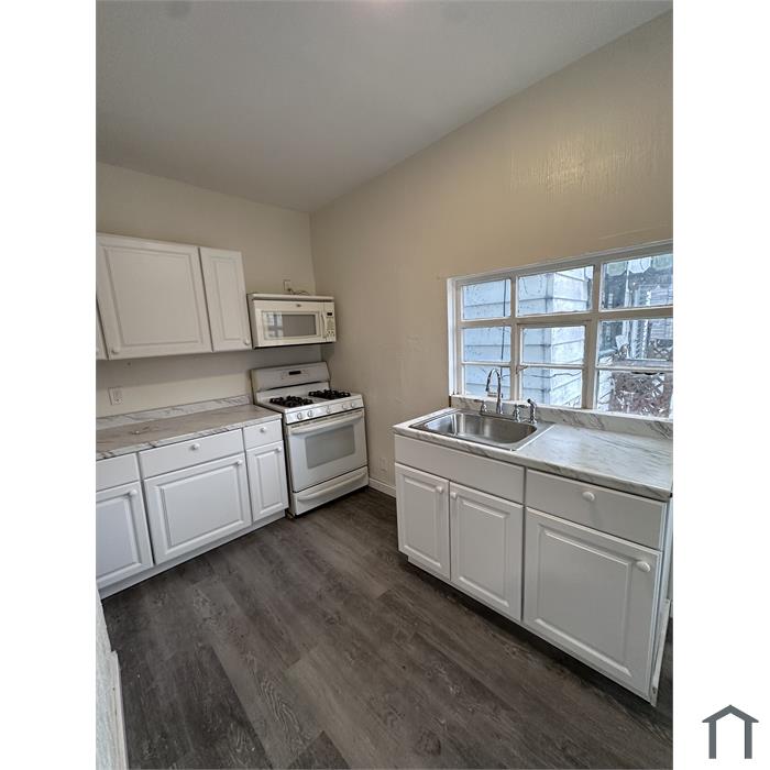 518 Industry St