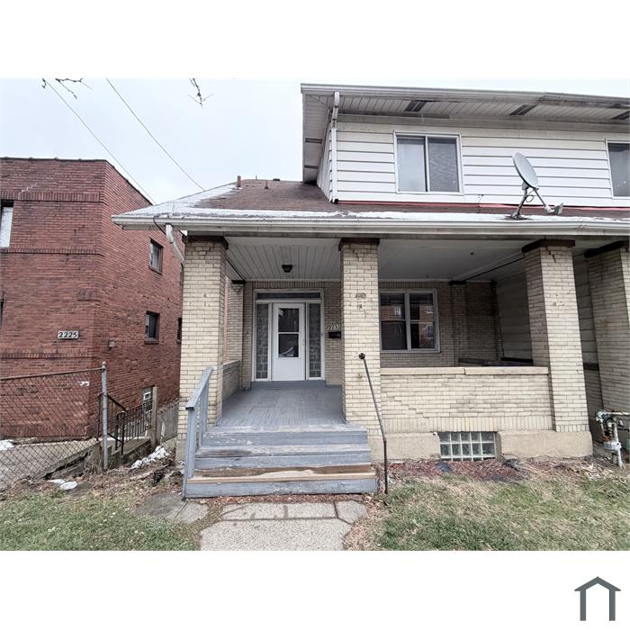 2233 Brownsville Rd