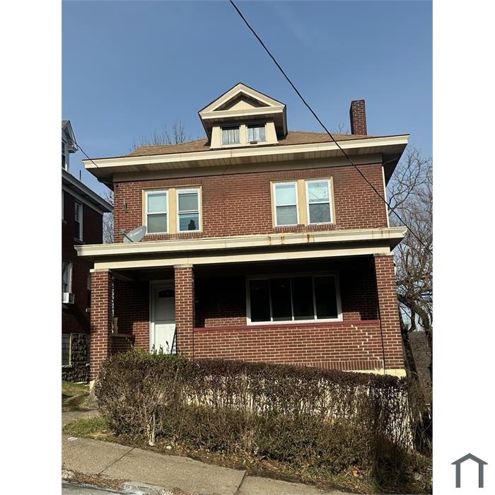 124 E Kennedy Ave