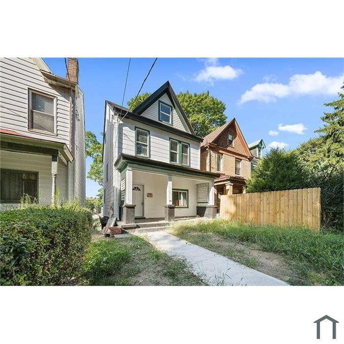 40 Kenwood Ave