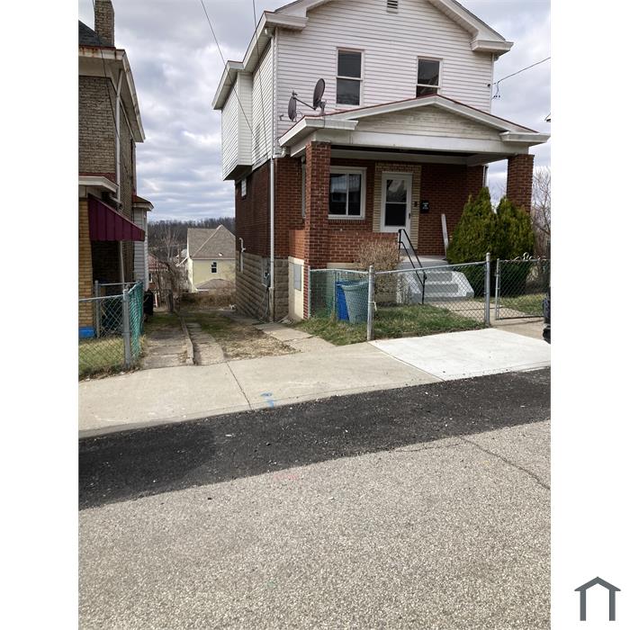 3 Bedroom Single Family House 1410 Beechview Ave in Pittsburgh, PA
