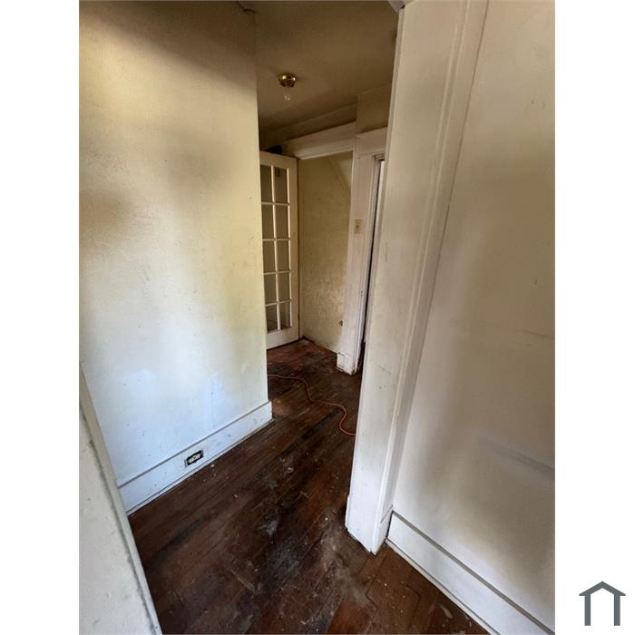 1374 Marlboro Ave
