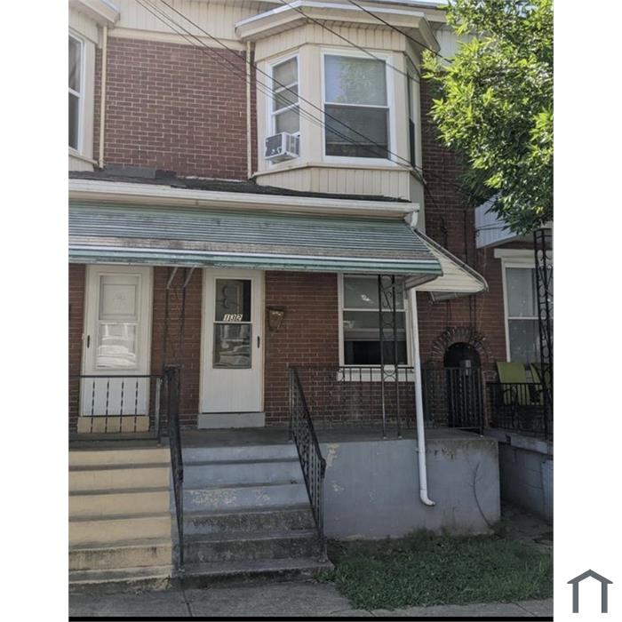 132 W Boundary Ave
