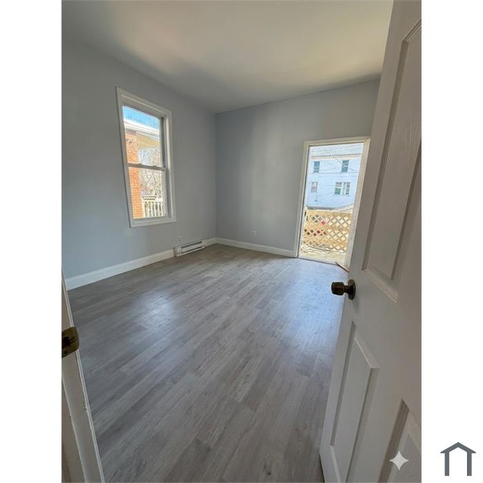 156 W Jackson St