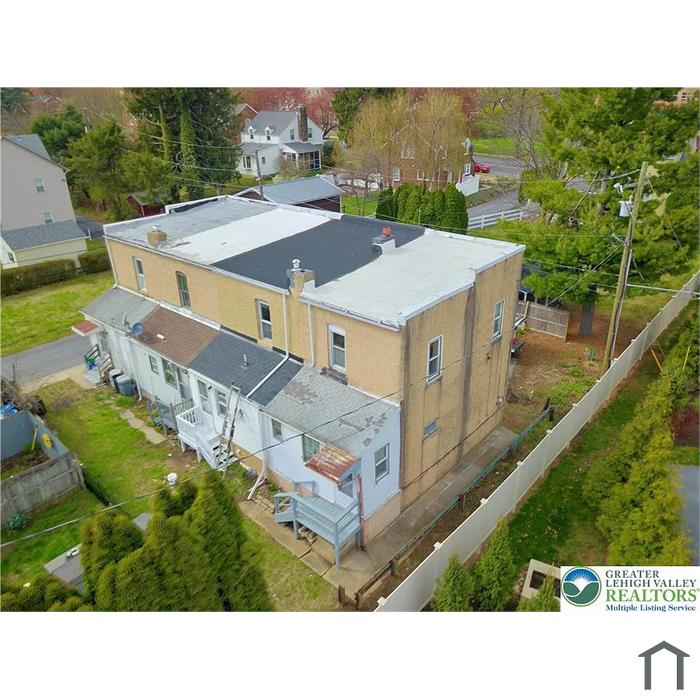 438 Milton St