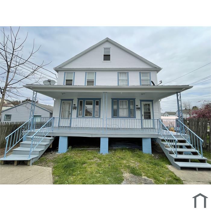 109 1/2 Penn St