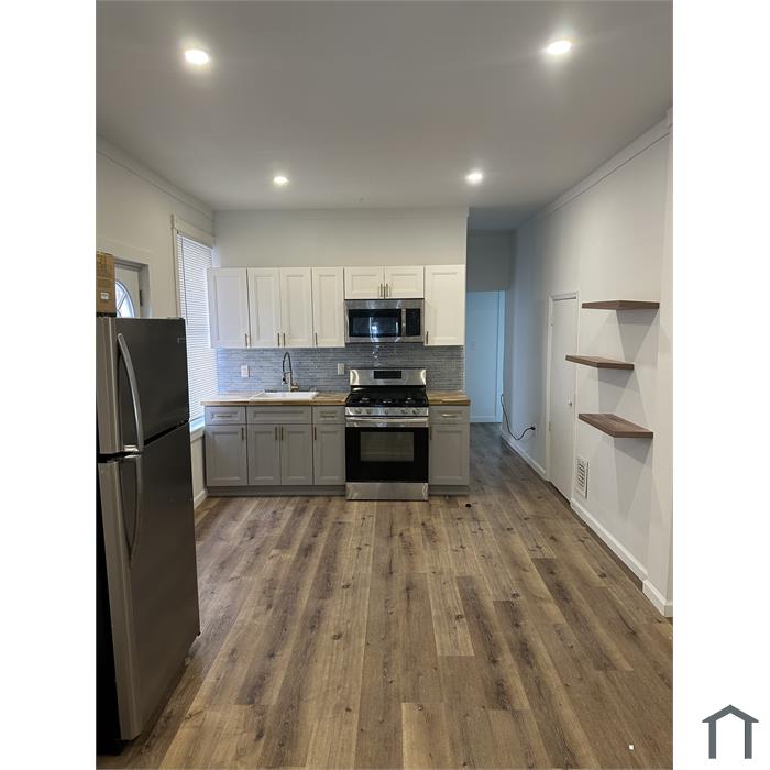 417 S 4th St
