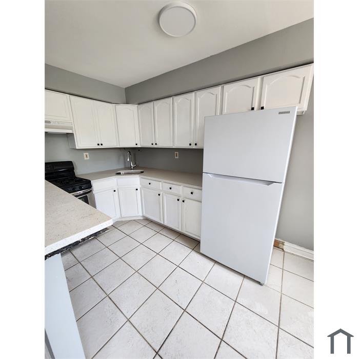 32 S Macdade Blvd