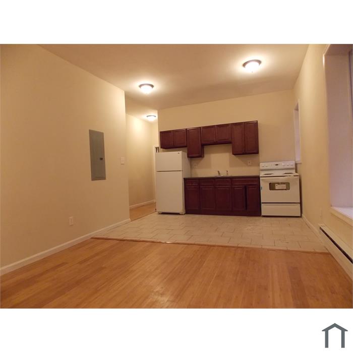 3 Bedroom Apartment 4132 Cambridge St in Philadelphia, PA