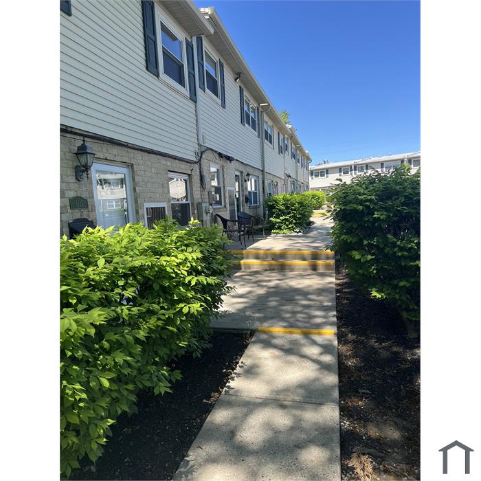 613 Edison Ave