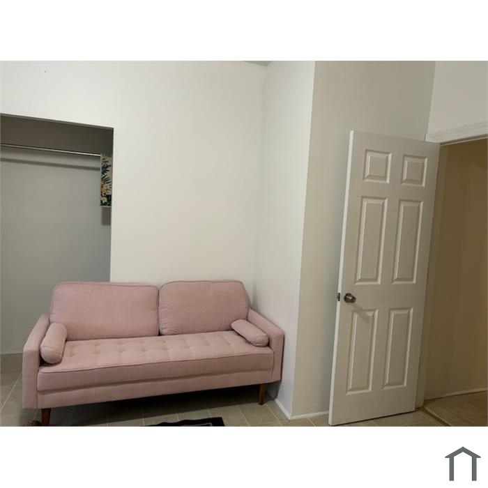 4328 Frankford Ave