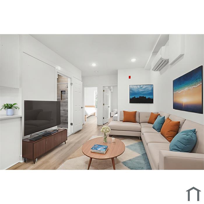 2046 E Huntingdon St 