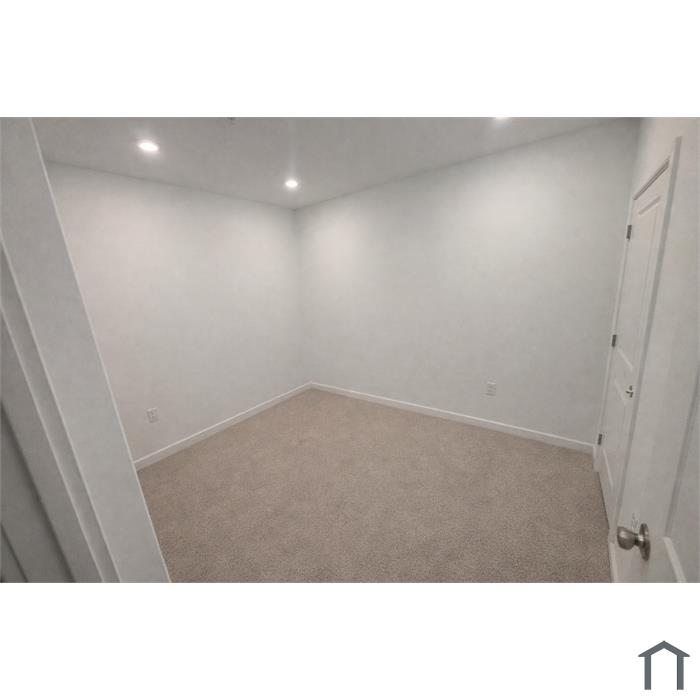 2032 E Lehigh Ave