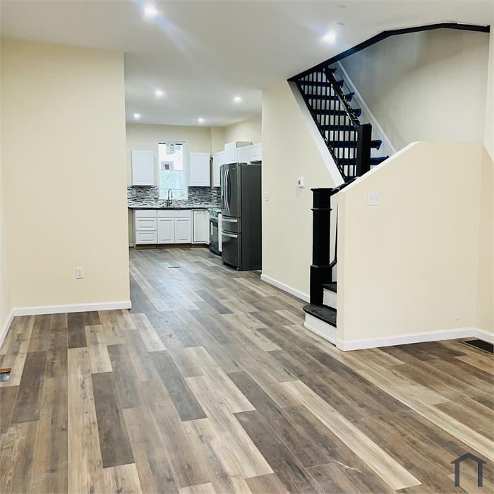 2328 W Harold St