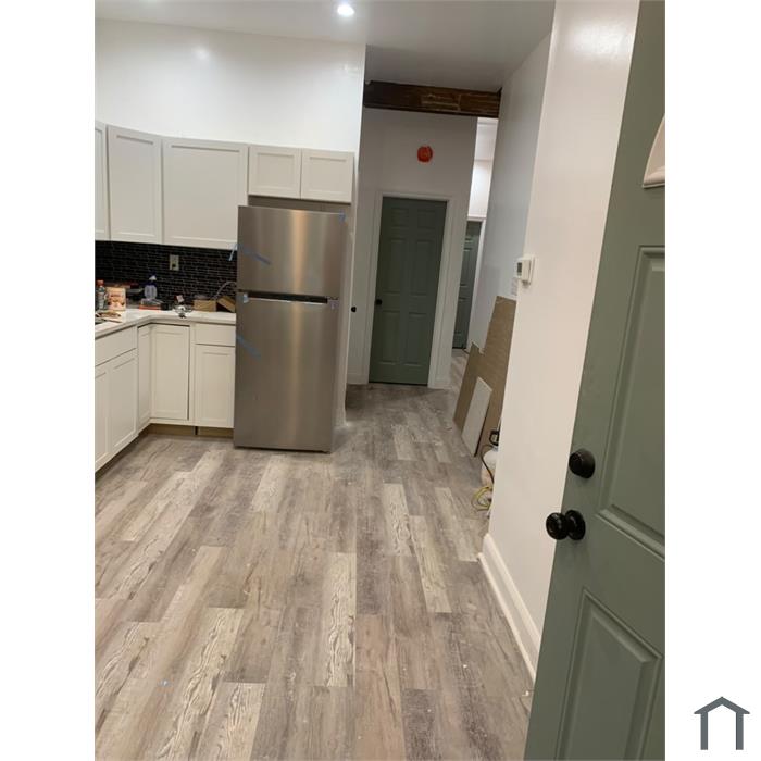704 W Allegheny Ave