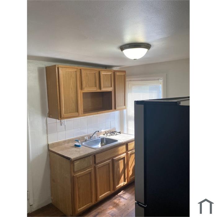 1116 W Lehigh Ave