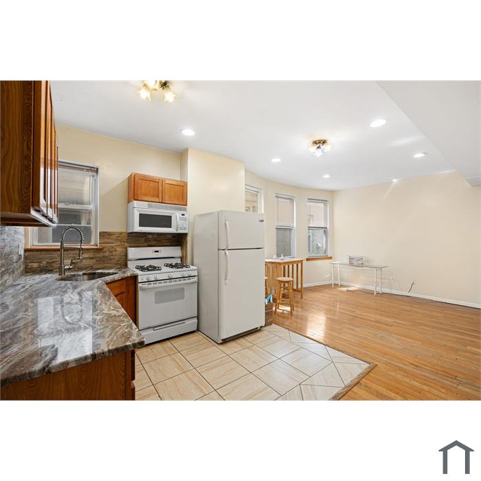 1235 W Allegheny Ave