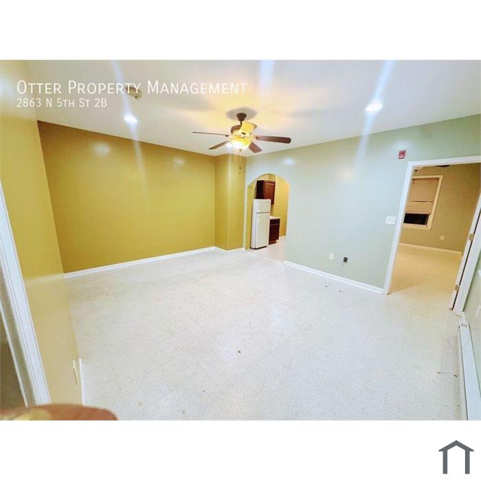 Affordable 1BR/1BA with Modern Touches and Inviting Interior