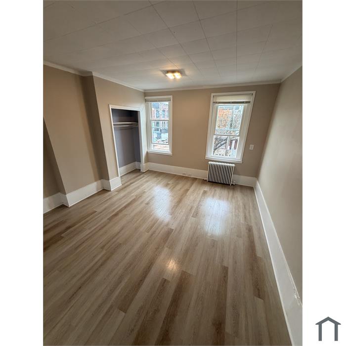 1871 E Westmoreland St