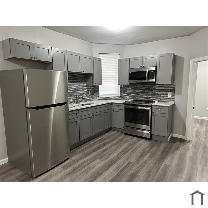 5 Bedroom Single Family House 5917 Arch St in Philadelphia, PA