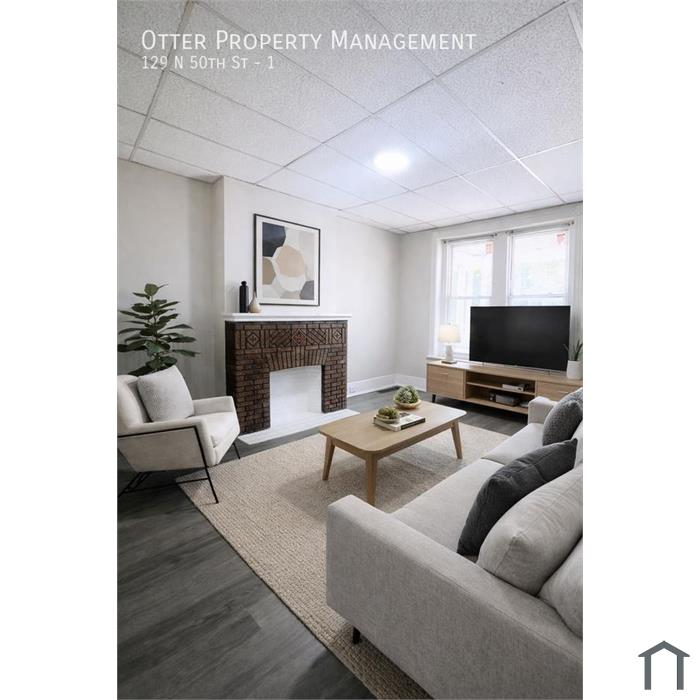 3BR/1BA Apartment with Backyard & Wheelchair Access