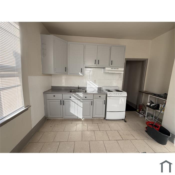 520 W Pike St