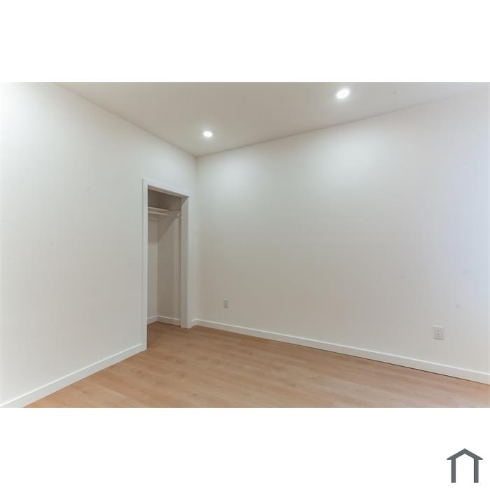 3313 N Uber St