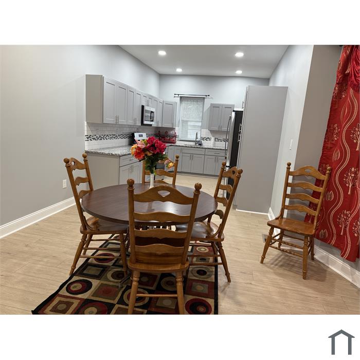 1111 S 52nd St