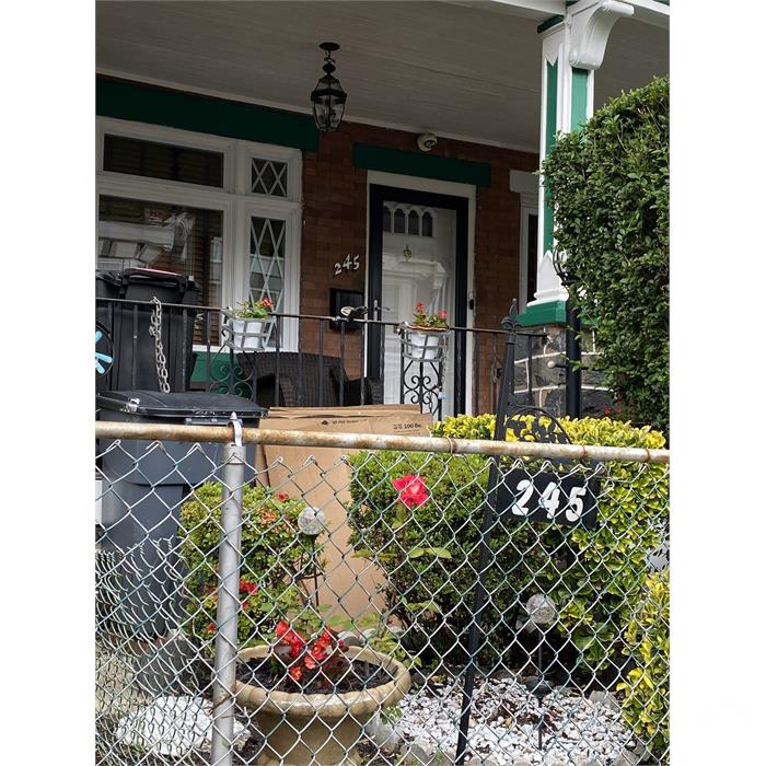245 W Clapier St