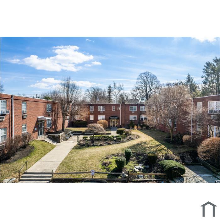 Penn Lee Court Apartments