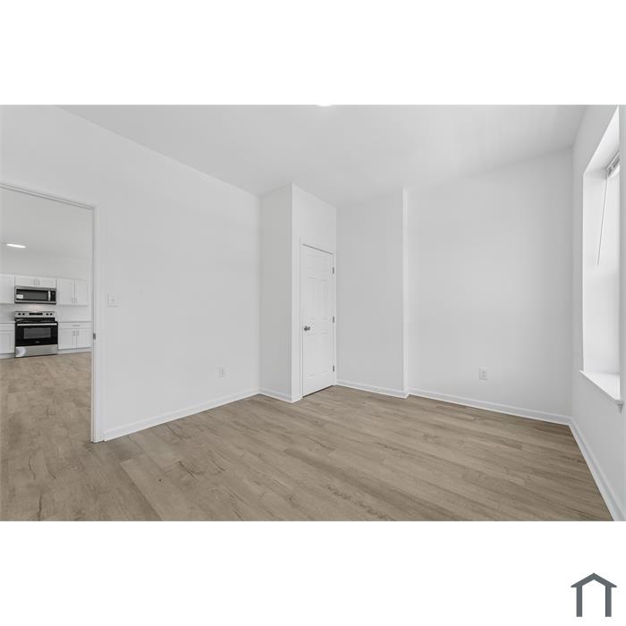 127 W Seymour St