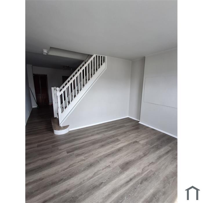 547 Ferry Ave