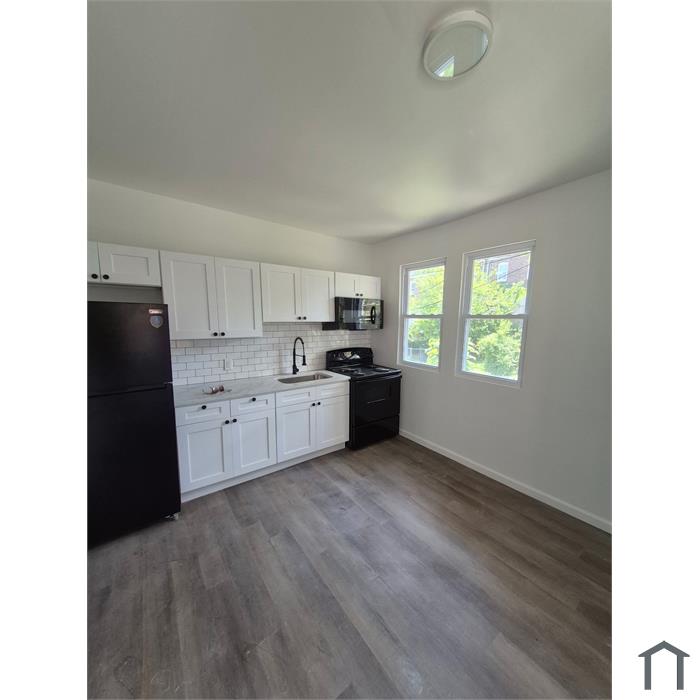 246 E Penn St