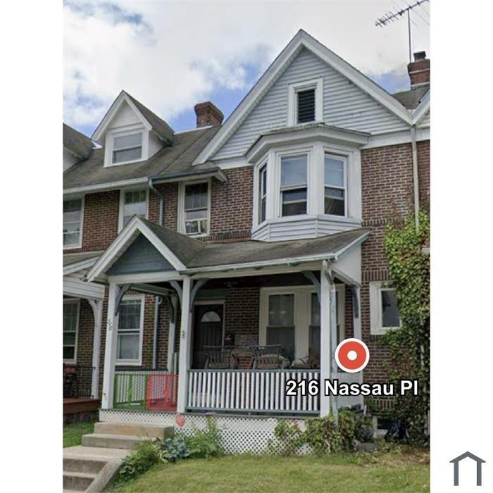 216 Nassau Pl