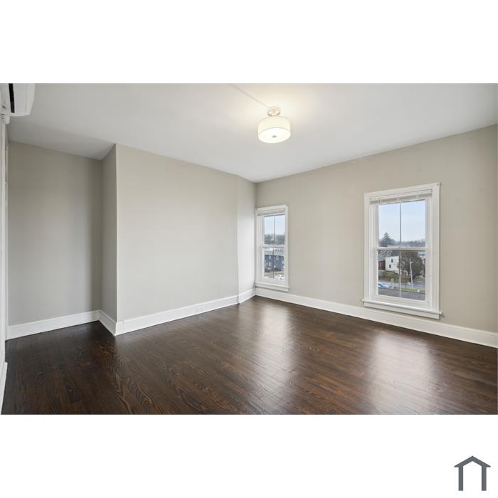 339 Main St