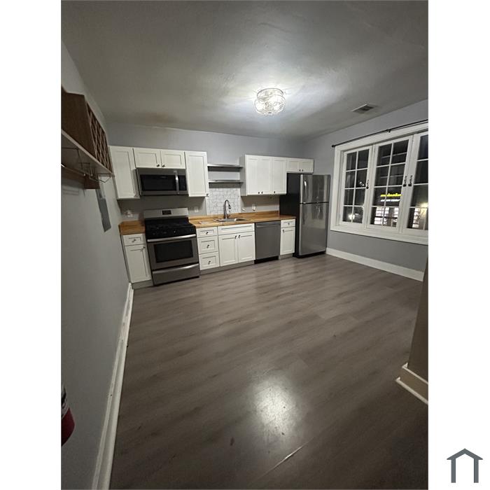 336 Main St