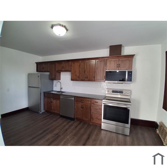 1234 Perkiomen Ave