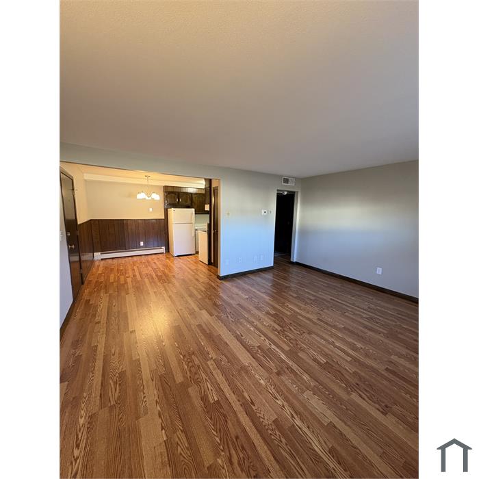92 Dean Ave