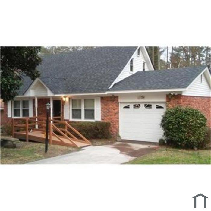 104 Woodcrest Dr