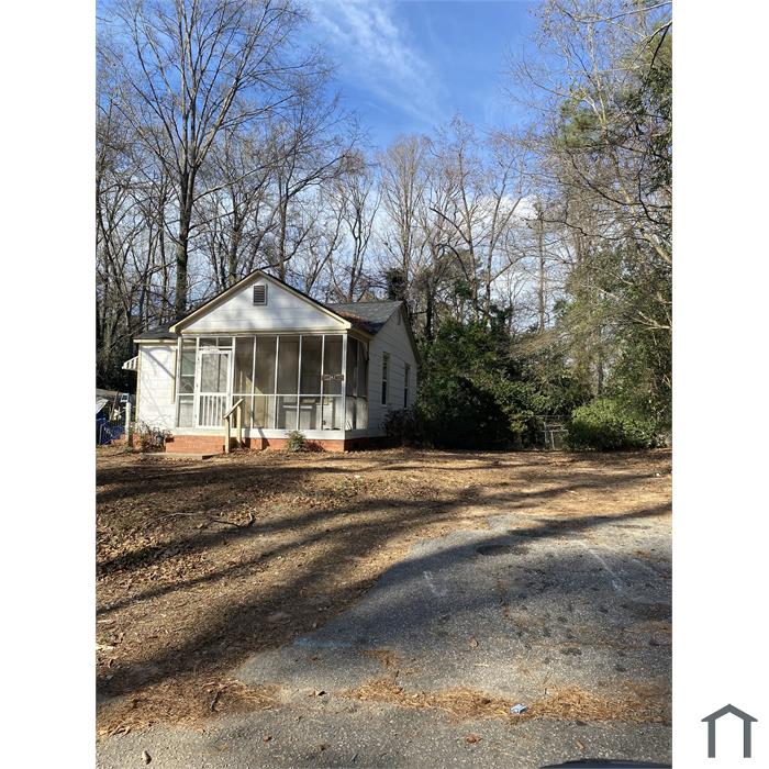 343 Pineneedle Rd