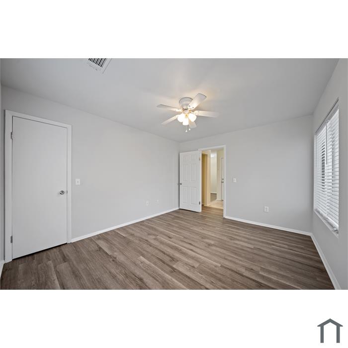 229 Windsor Point Rd