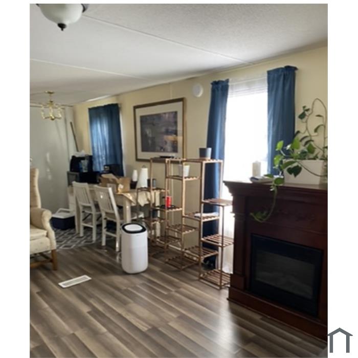 221 Flintlake Rd