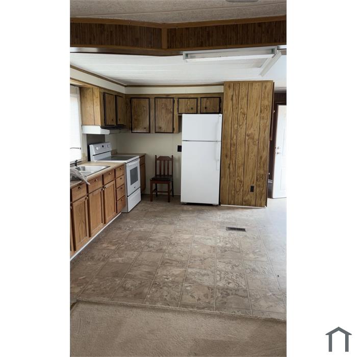2808 Johnson Loop