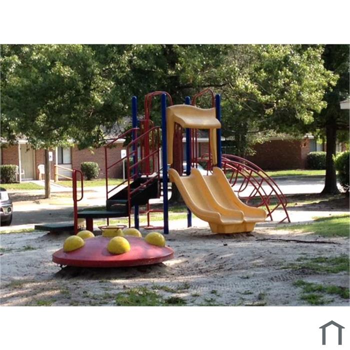 2 Bedroom Apartment 236 Swift Creek Rd in Hartsville, SC