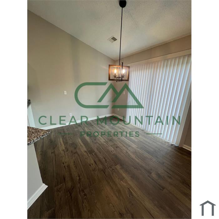 4 Cypress Cove Ct